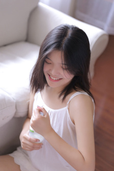 明星专题：李涩琪